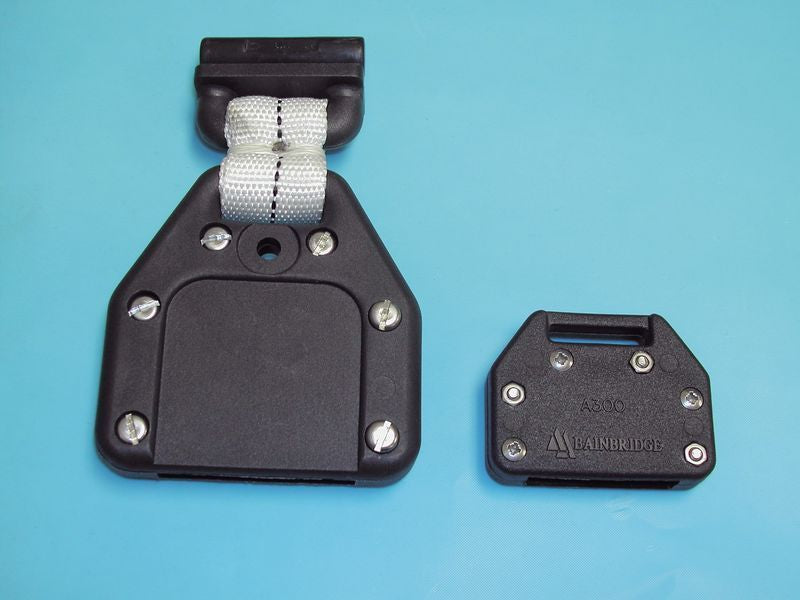 Lattenendbeschlag Schwarz für max 35mm Flachlatten