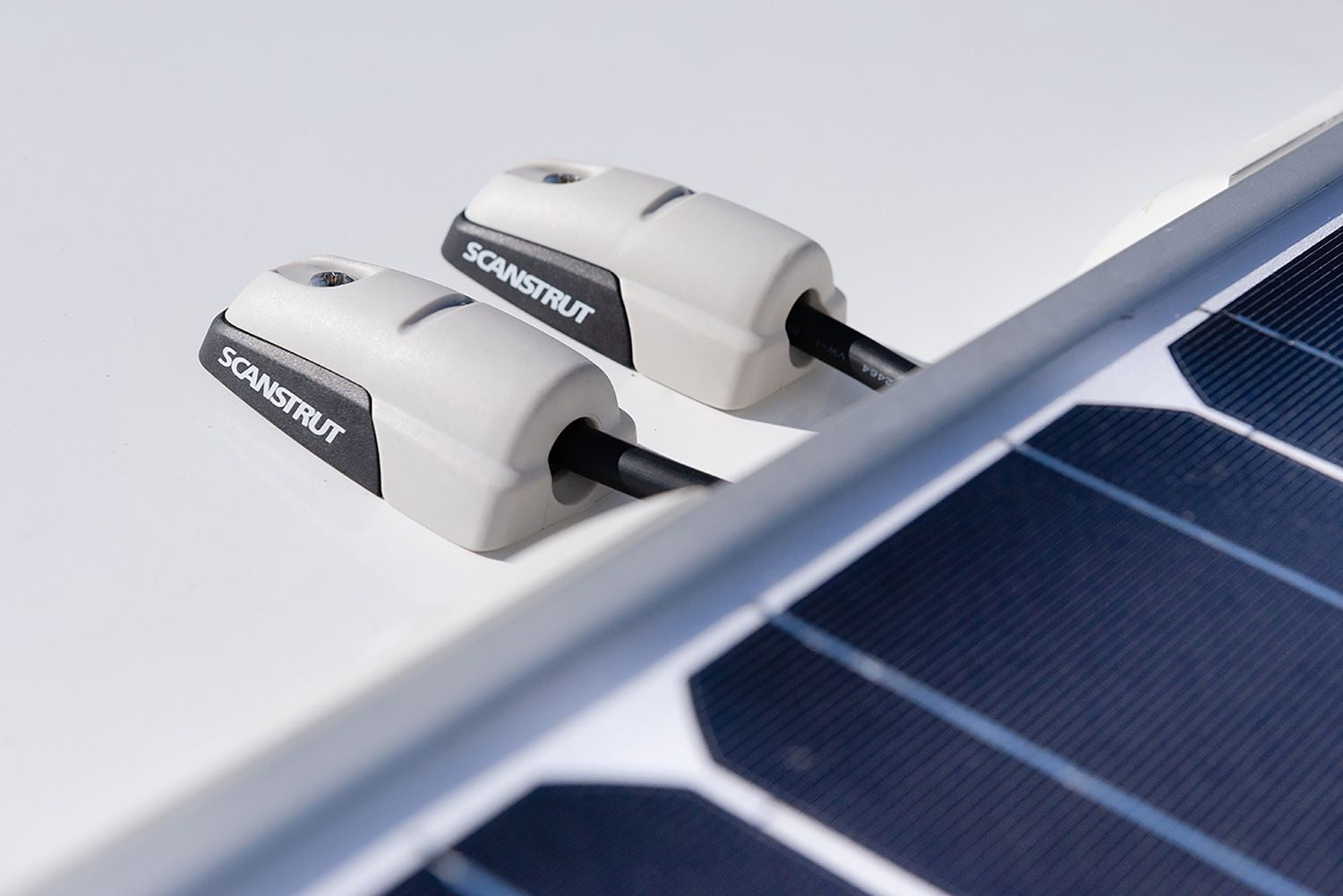 Scanstrut Kabeldurchführung DS-H10 Kunststoff waagerechte Montage für Kabel D=6-10mm grau