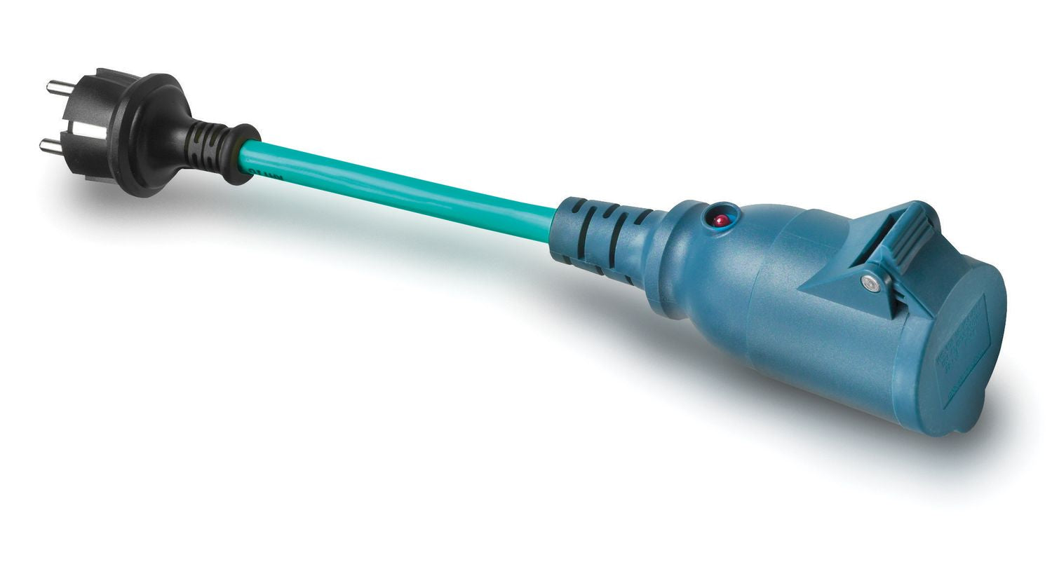 Mastervolt Adapter, von CEE-7/7 zum CEE-Stecker, mit Leistungsanzeige